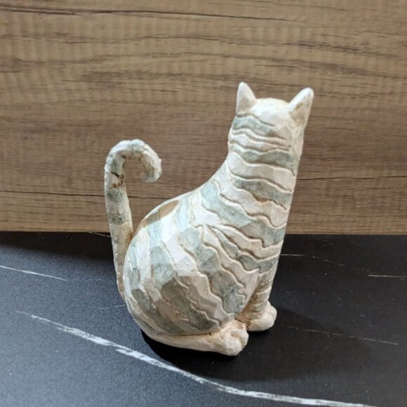 Folk Art Striped Resin Cat Figurine 5.5 Inch Decorative Sculpture Handcrafted Bo - Picture 3 of 8